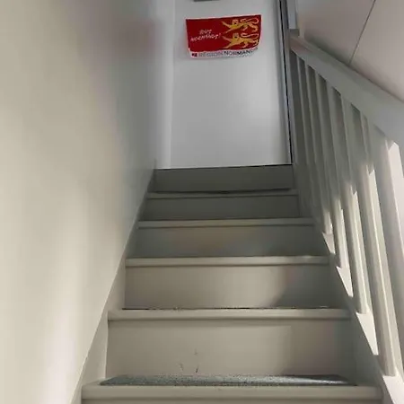 Maison De Avec Parking - Centre Caen